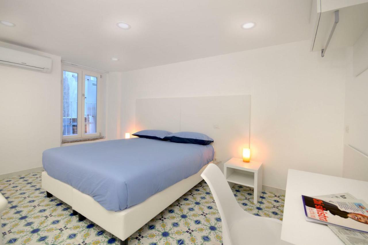 Casa Teresella Hotel Наполи Екстериор снимка